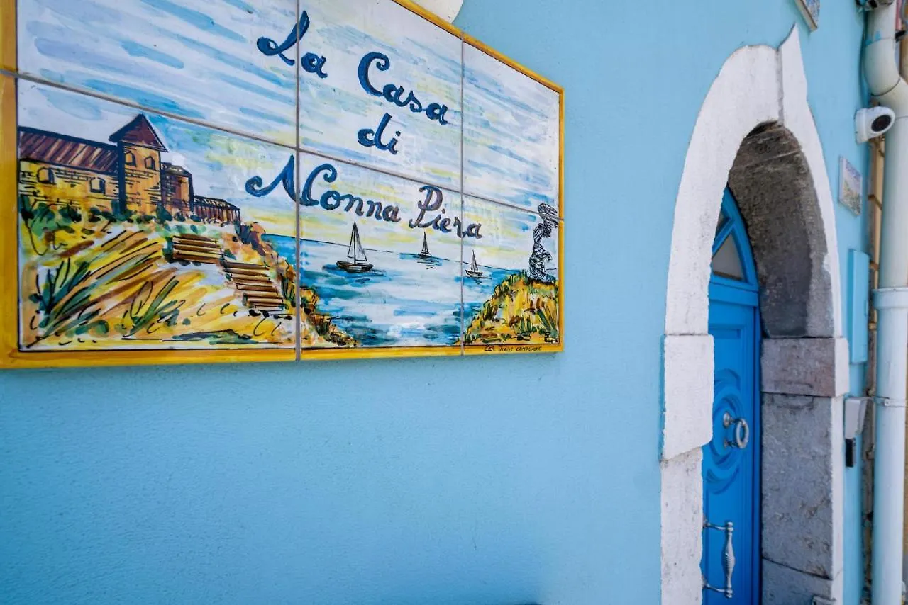 Hotel La Casa Di Nonna Piera Giardini-Naxos Pensión