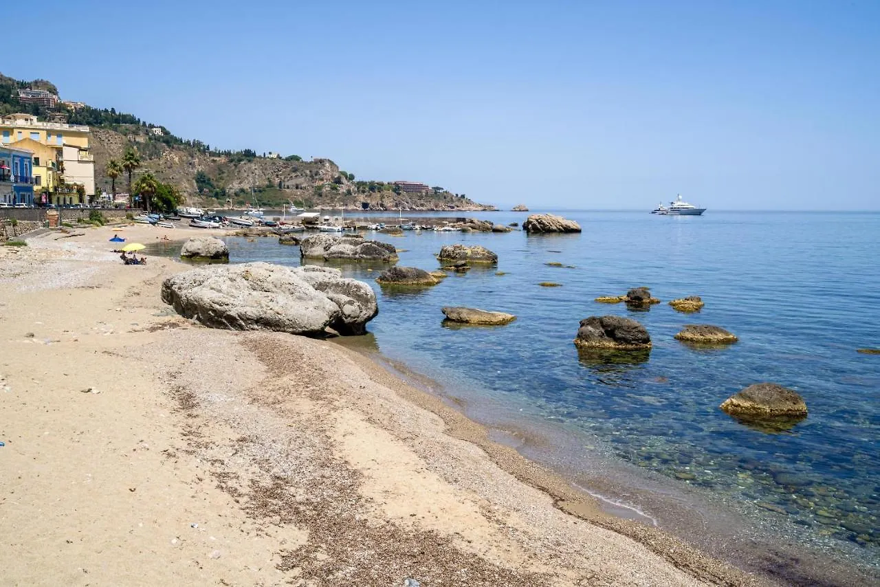 Pensión Hotel La Casa Di Nonna Piera Giardini-Naxos